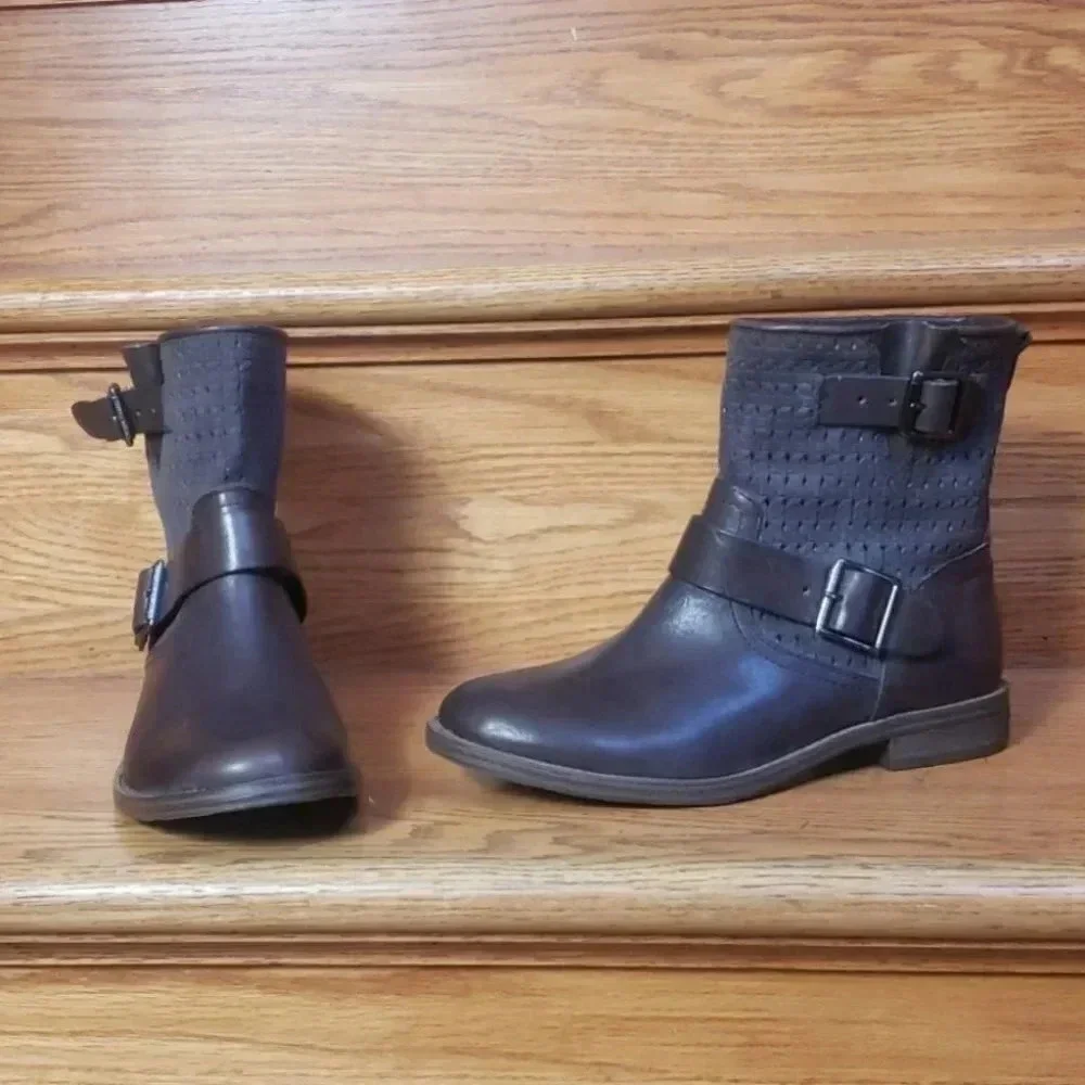 Vince Camuto Cahya 6M‎ brown leather woven ankle boots